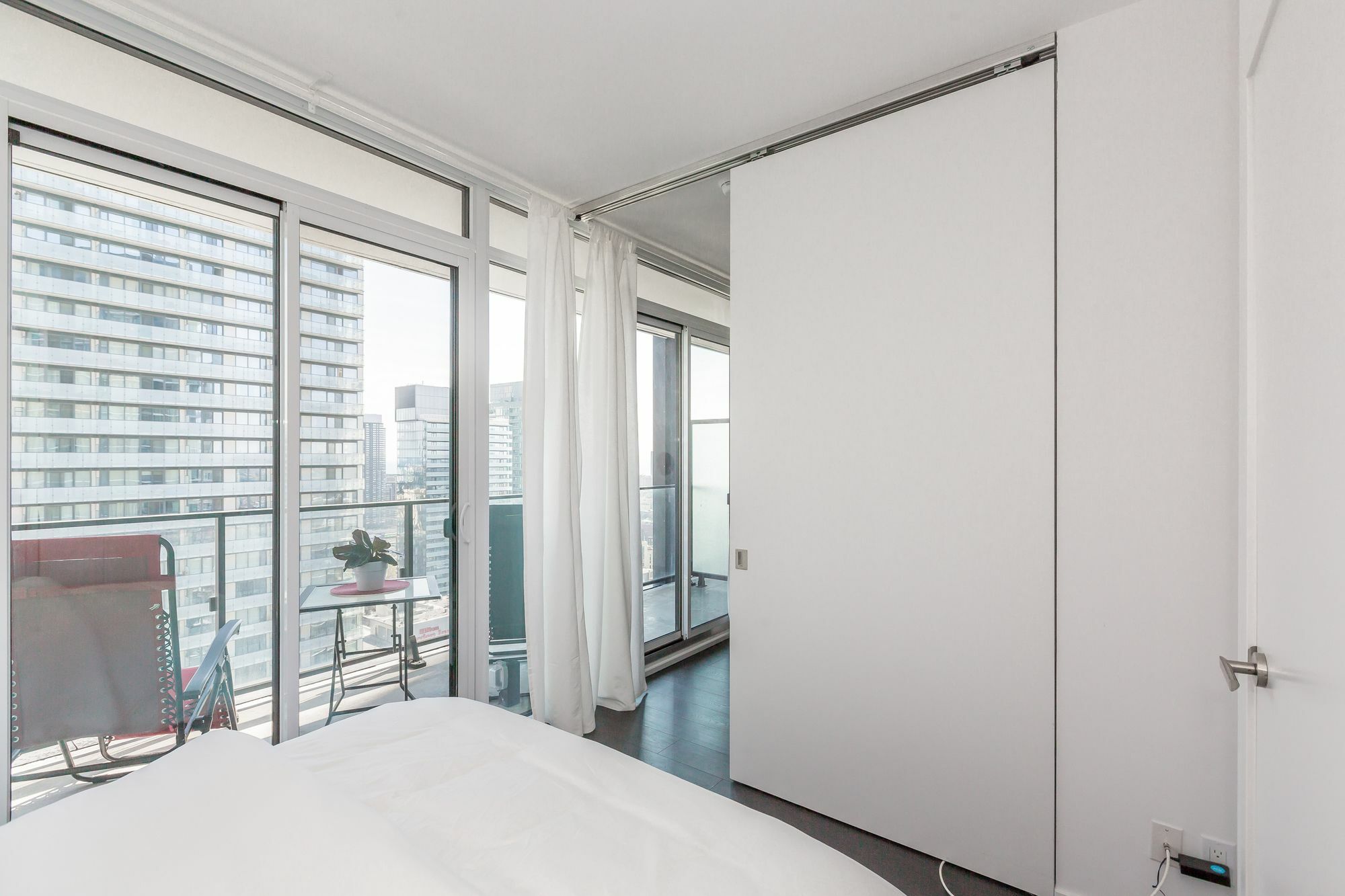 Hotel Noel Suites- Peter And Richmond St West